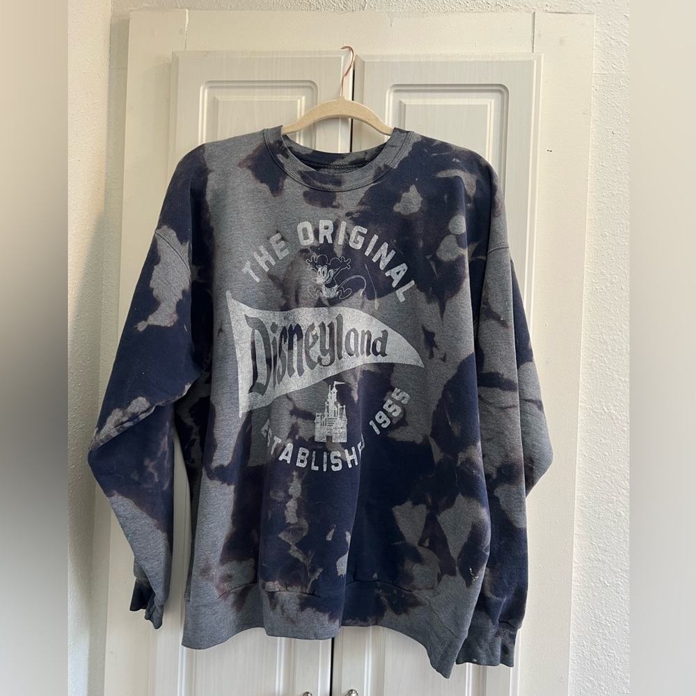 DISNEYLAND BLEACH TIE-DYE CREWNECK SWEATSHIRT